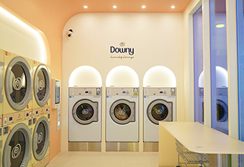 Downy <br/>Laundry Lounge